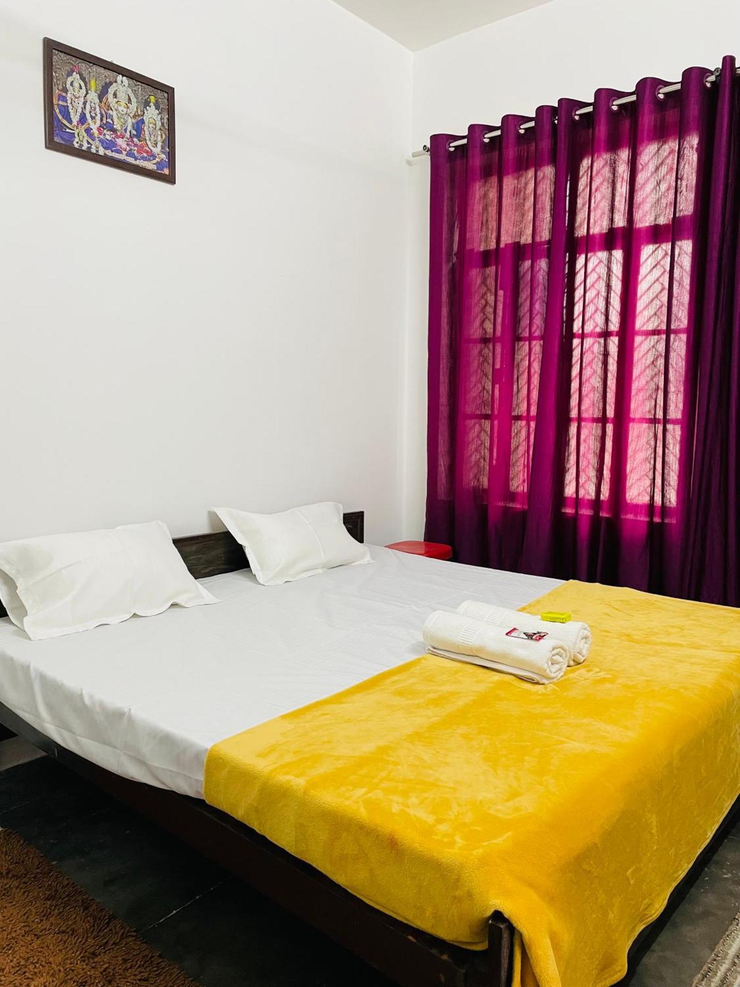 Ayodhya Shree Balaji Homestay מראה חיצוני תמונה