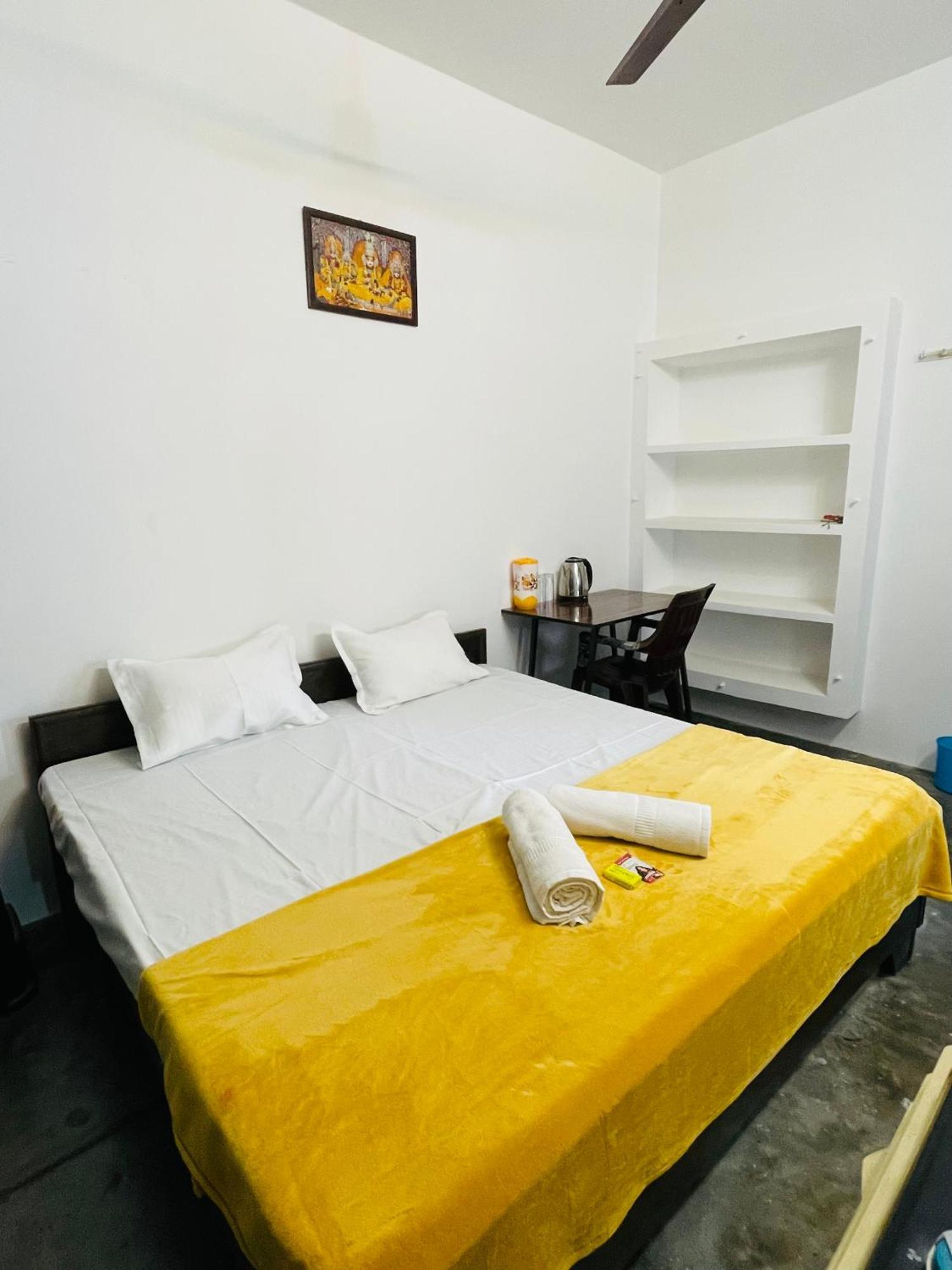Ayodhya Shree Balaji Homestay מראה חיצוני תמונה