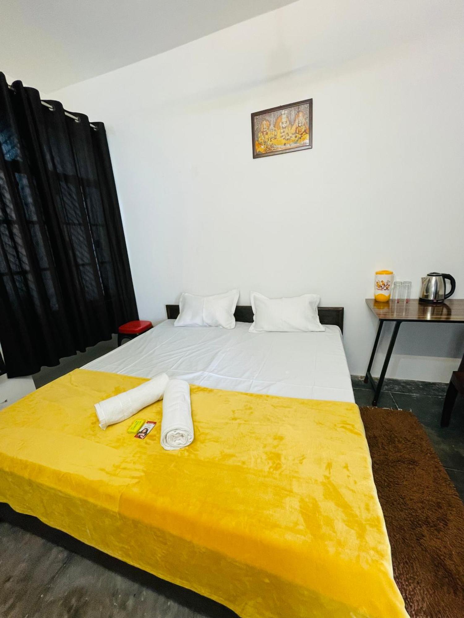 Ayodhya Shree Balaji Homestay מראה חיצוני תמונה